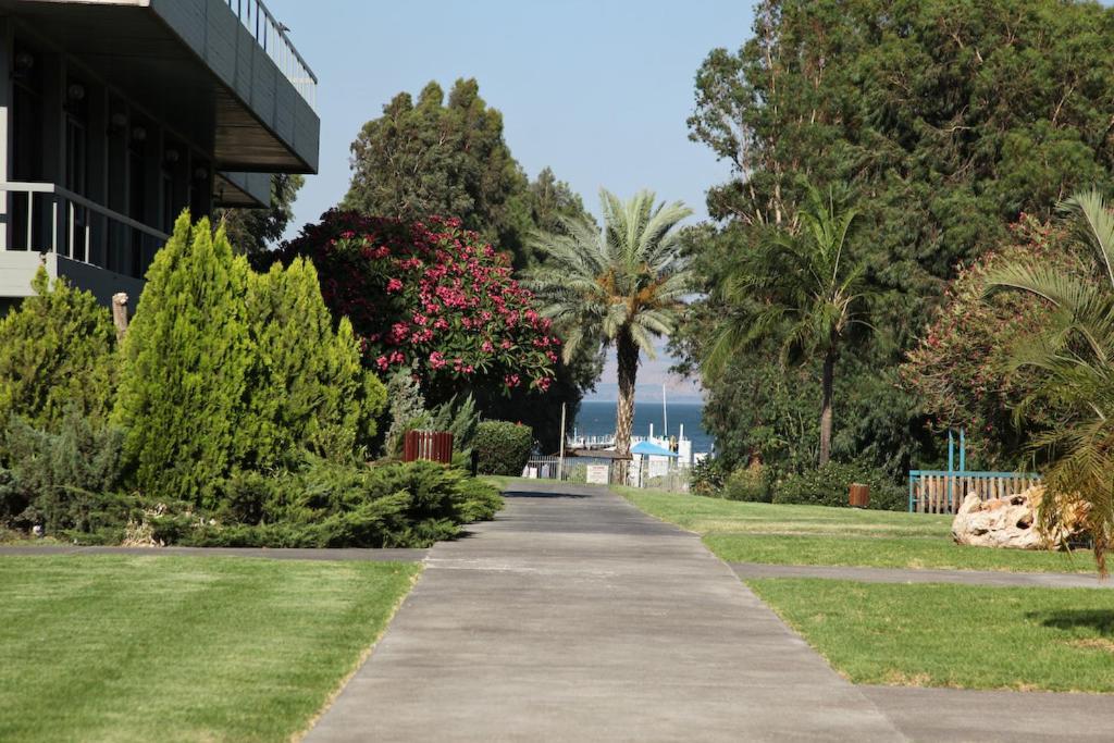 Nof Ginosar Kibbutz Hotel エクステリア 写真