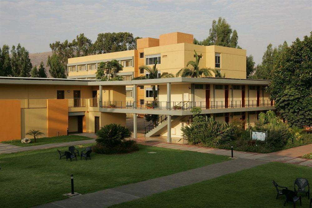 Nof Ginosar Kibbutz Hotel エクステリア 写真
