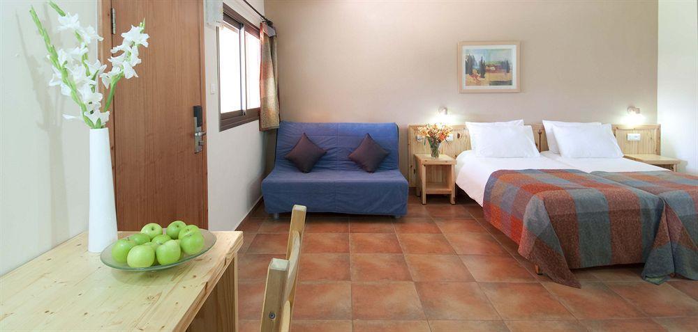 Nof Ginosar Kibbutz Hotel エクステリア 写真