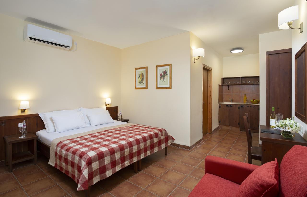 Nof Ginosar Kibbutz Hotel エクステリア 写真