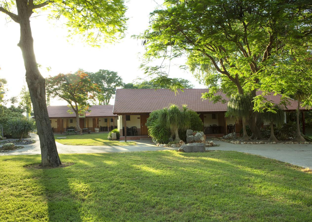 Nof Ginosar Kibbutz Hotel エクステリア 写真