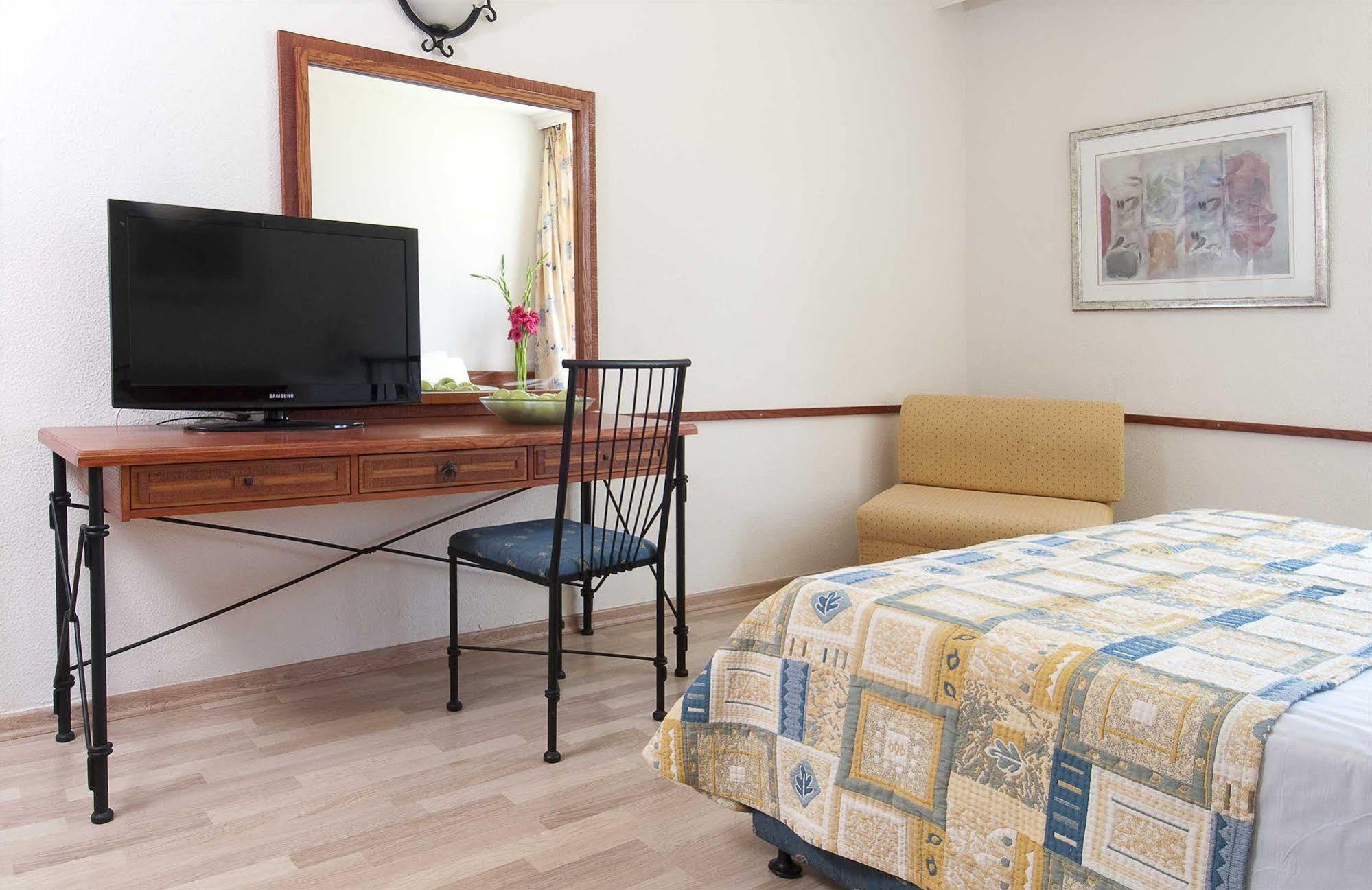 Nof Ginosar Kibbutz Hotel エクステリア 写真