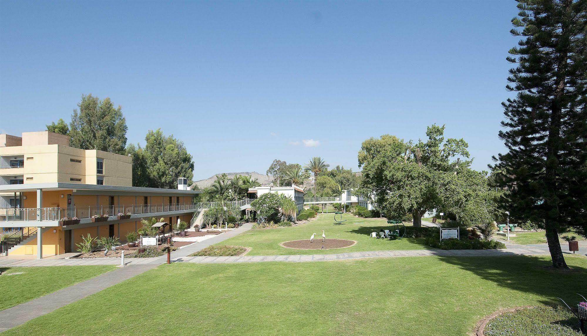 Nof Ginosar Kibbutz Hotel エクステリア 写真